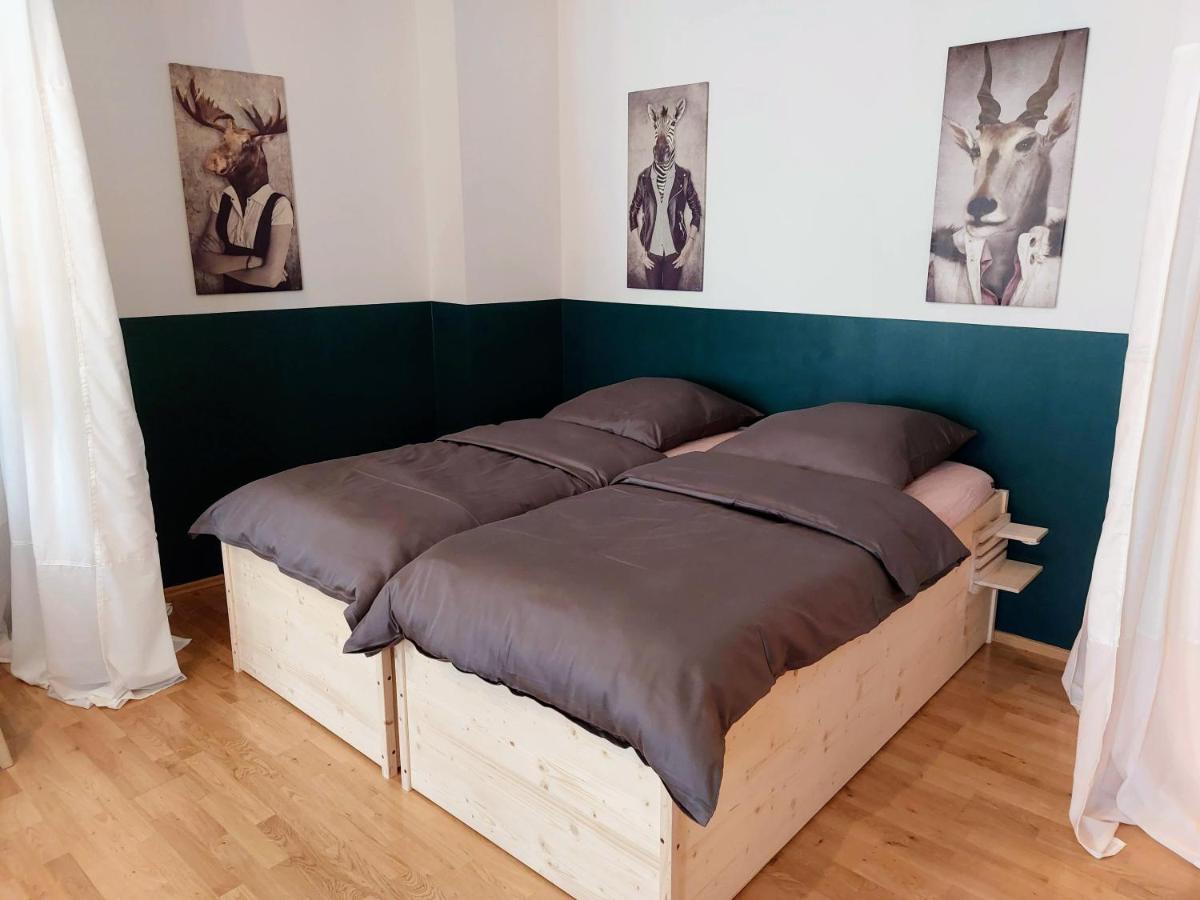 Апартаменты Viel Platz Fuer Gruppen Inkl. Waschmaschine, Hochstuhl Und Playstation Mitten In Der Altstadt Амберг Экстерьер фото